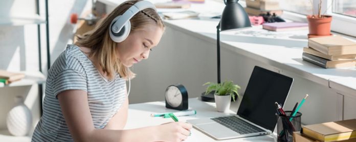 10 Benefits to Study Abroad Remotely