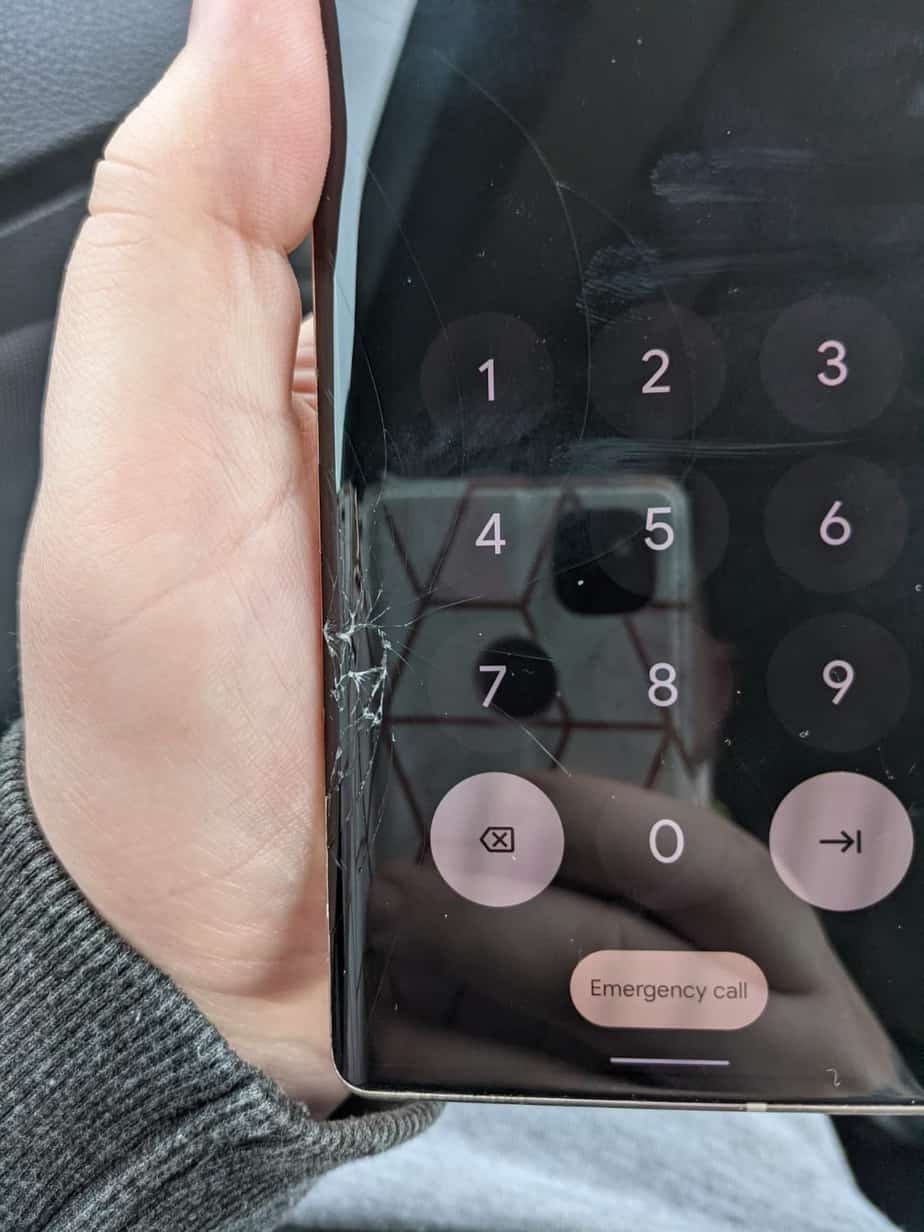Several Google Pixel 6 And 6 Pro Owners Reporting Screen Cracking ...