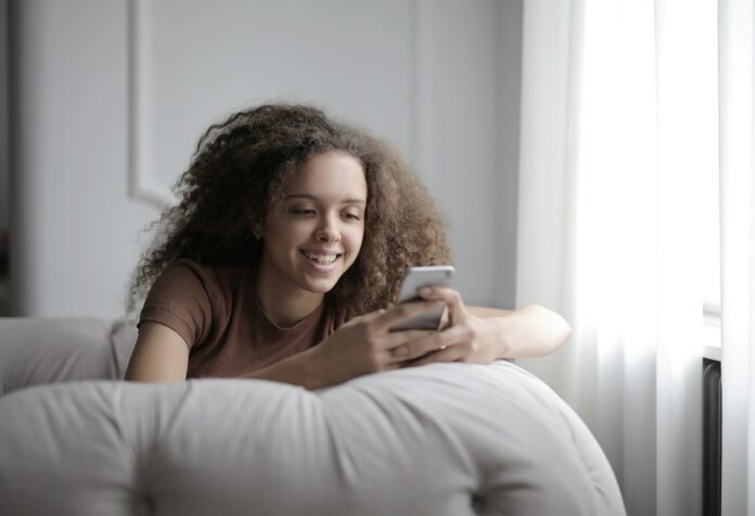 Risk Factors For Kids On Chat Rooms And Other Social Media