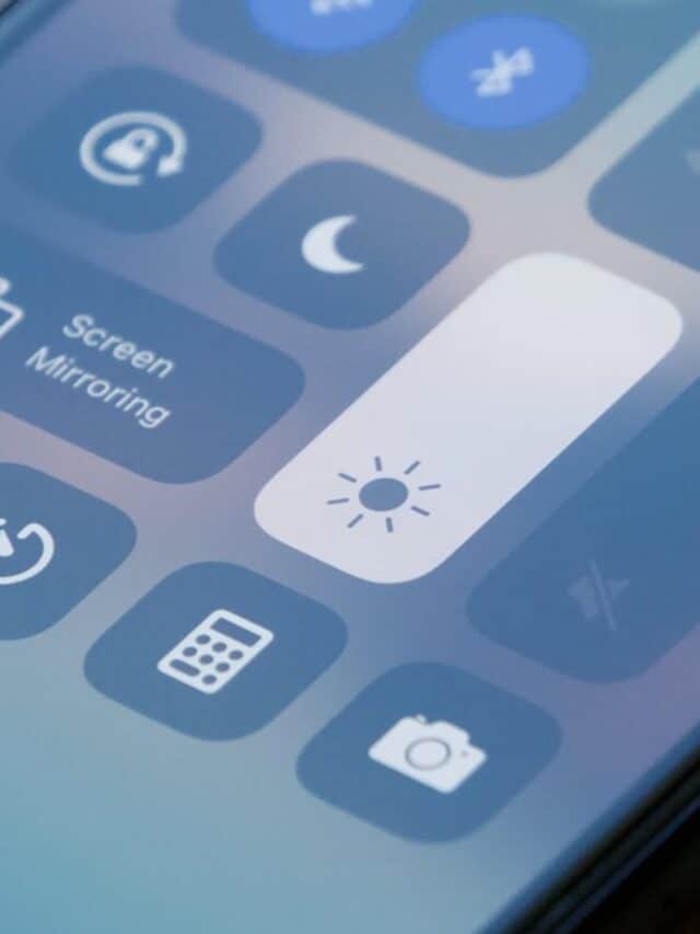 iPhone 12 dim glow issue
