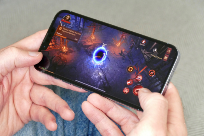 Top trending gadgets for mobile gamers