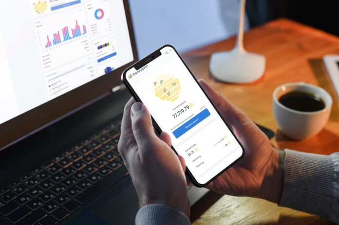 5 reasons why you might want to put a tracker on your phone