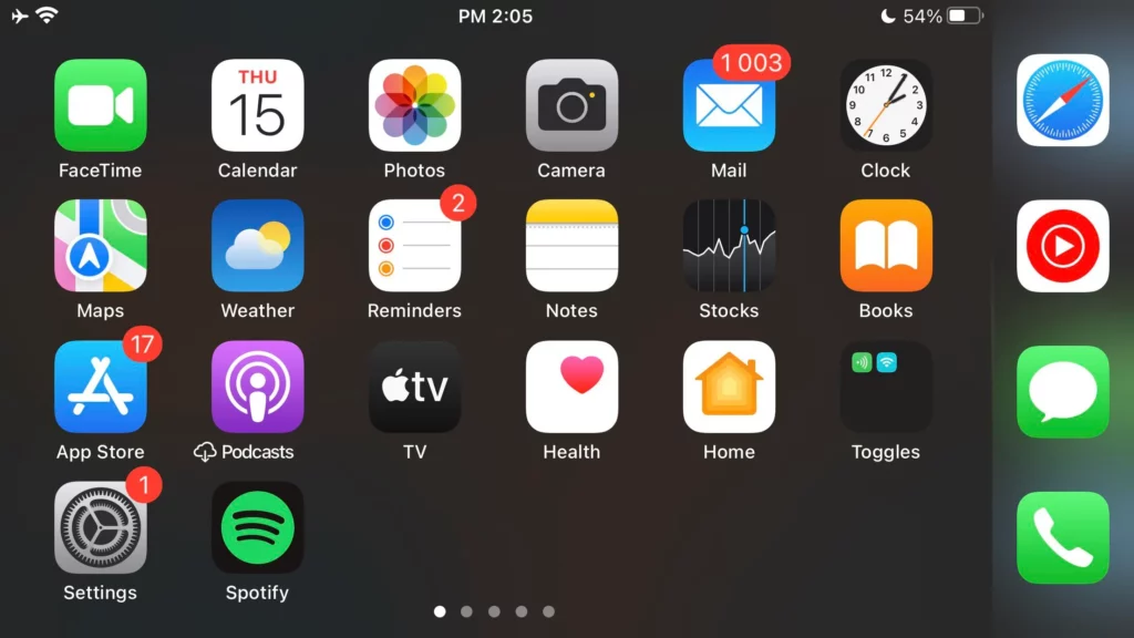 The iOS 16 Update Infuriates iPhone Users: The Missing Wallpaper Crisis in Landscape Mode