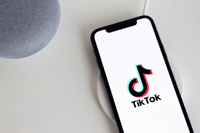 How do you get Story Mode on TikTok?