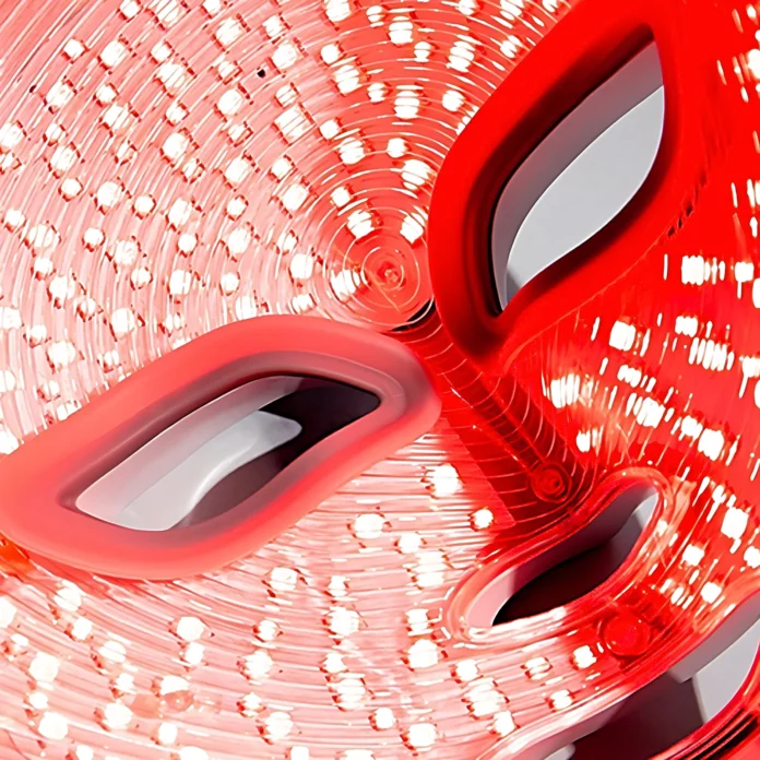 Wand for wrinkles on TikTok – Red light therapy trend gets viral