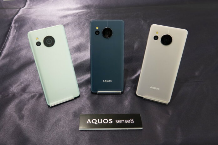 AQUOS Sense8 after the Android 14 update reports a “green screen” issue